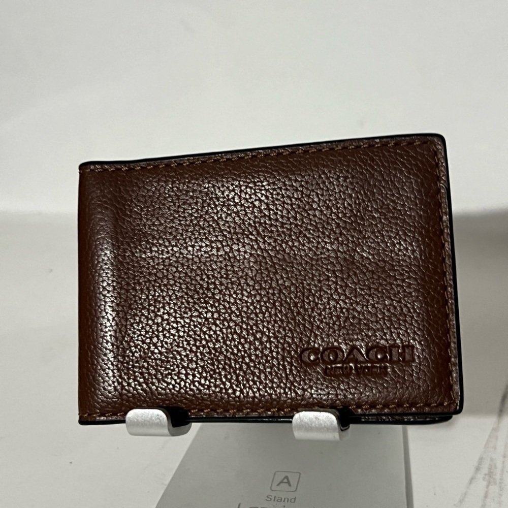 COACH Men's Brown Leather Bifold Wallet